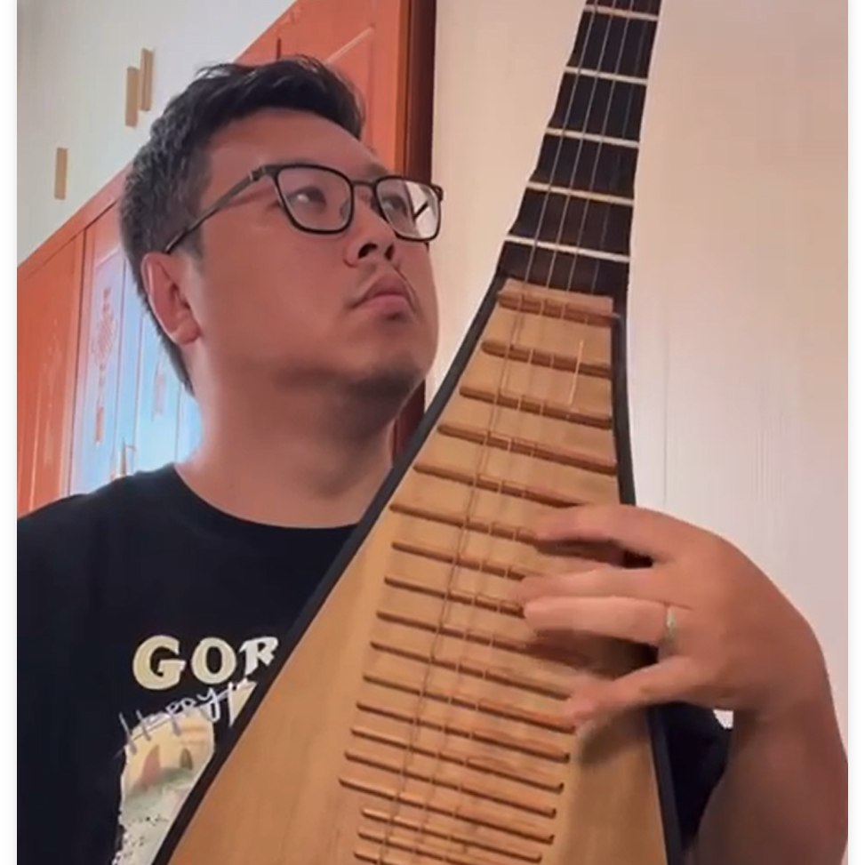 简钰衡--琵琶演奏